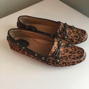 Clark’s Leopard Print Loafers SZ 7
